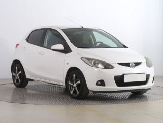 Mazda 2, 2010