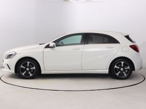Mercedes-Benz A - 2016