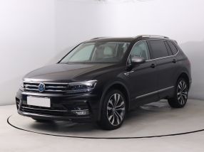 Volkswagen Tiguan - 2020