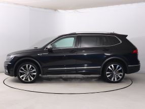 Volkswagen Tiguan - 2020
