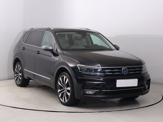 Volkswagen Tiguan, 2020