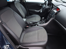 Opel Astra 2013