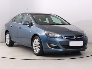 Opel Astra, 2013