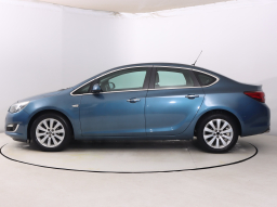 Opel Astra 2013