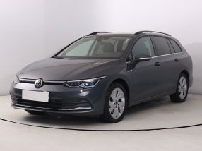Volkswagen Golf - 2021