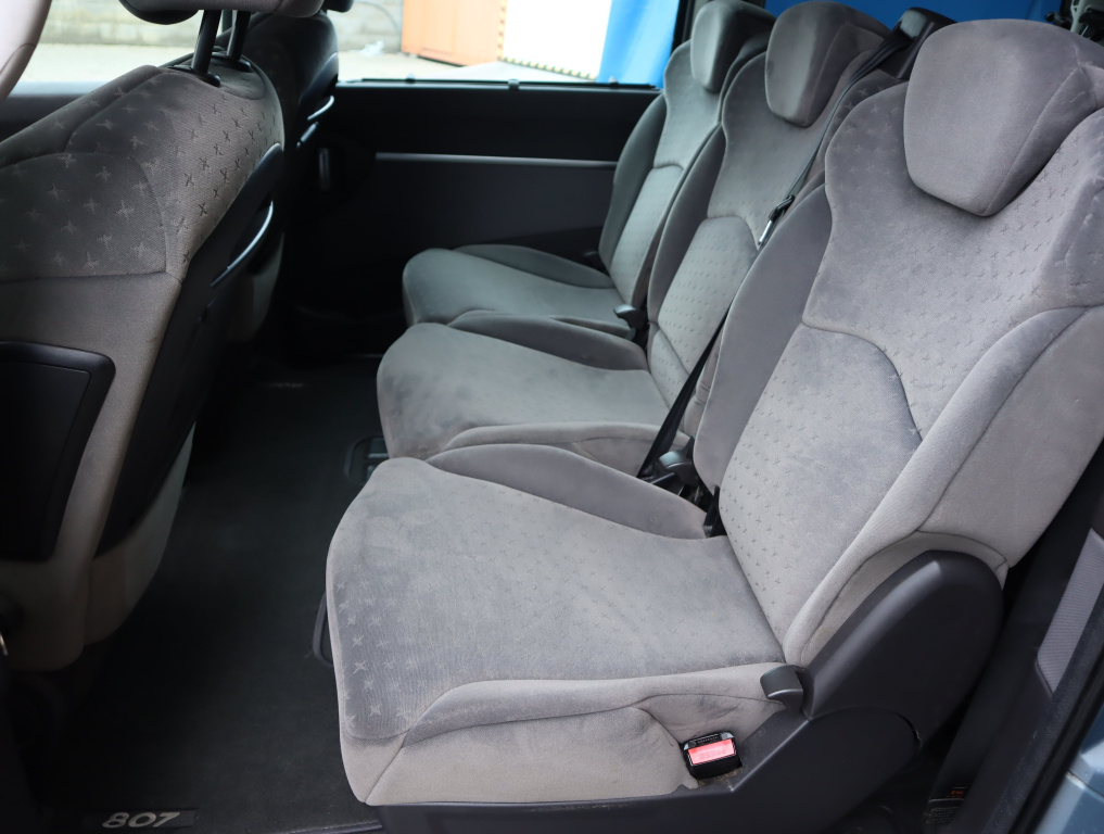 Peugeot 807