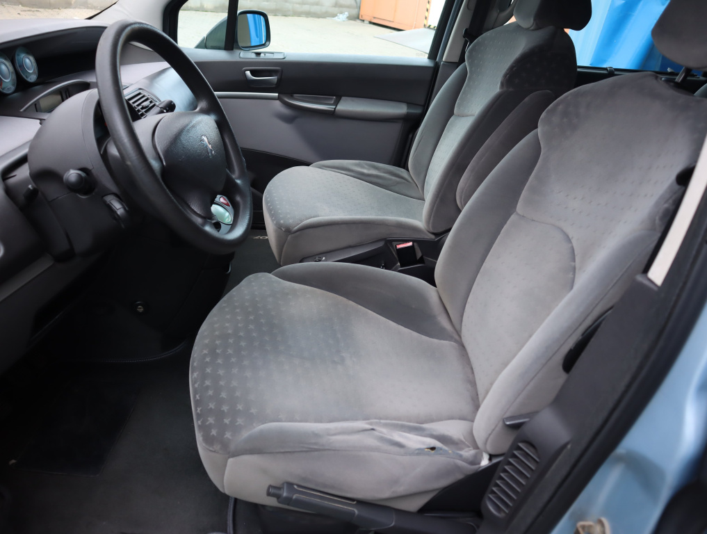 Peugeot 807