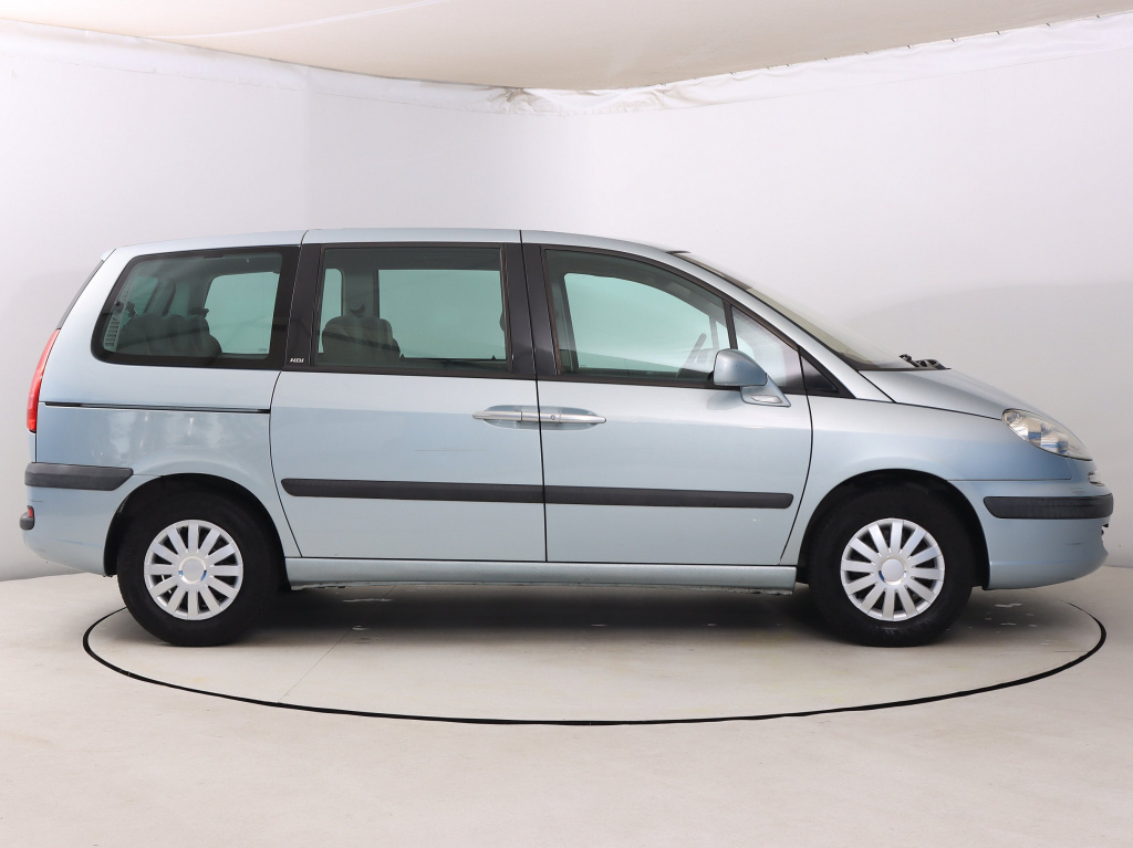 Peugeot 807
