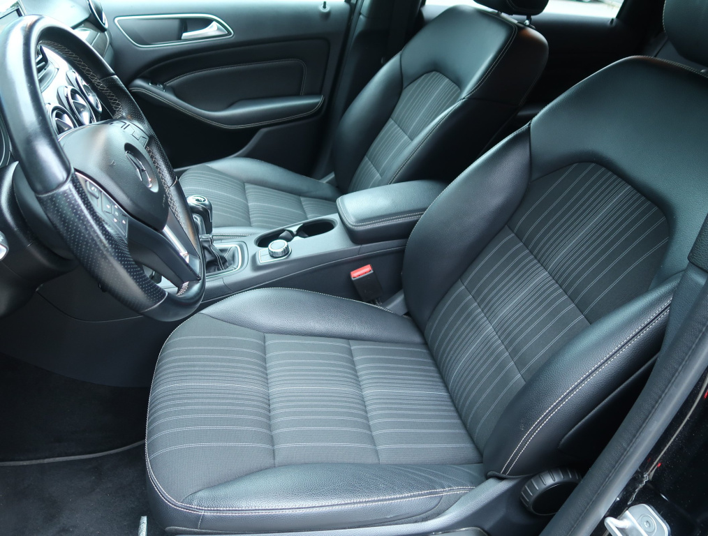 Mercedes-Benz B