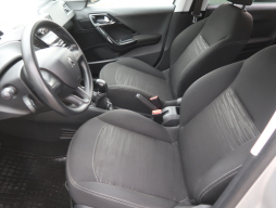 Peugeot 208 2014