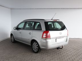Opel Zafira - 2015