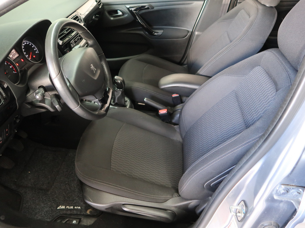 Peugeot 301