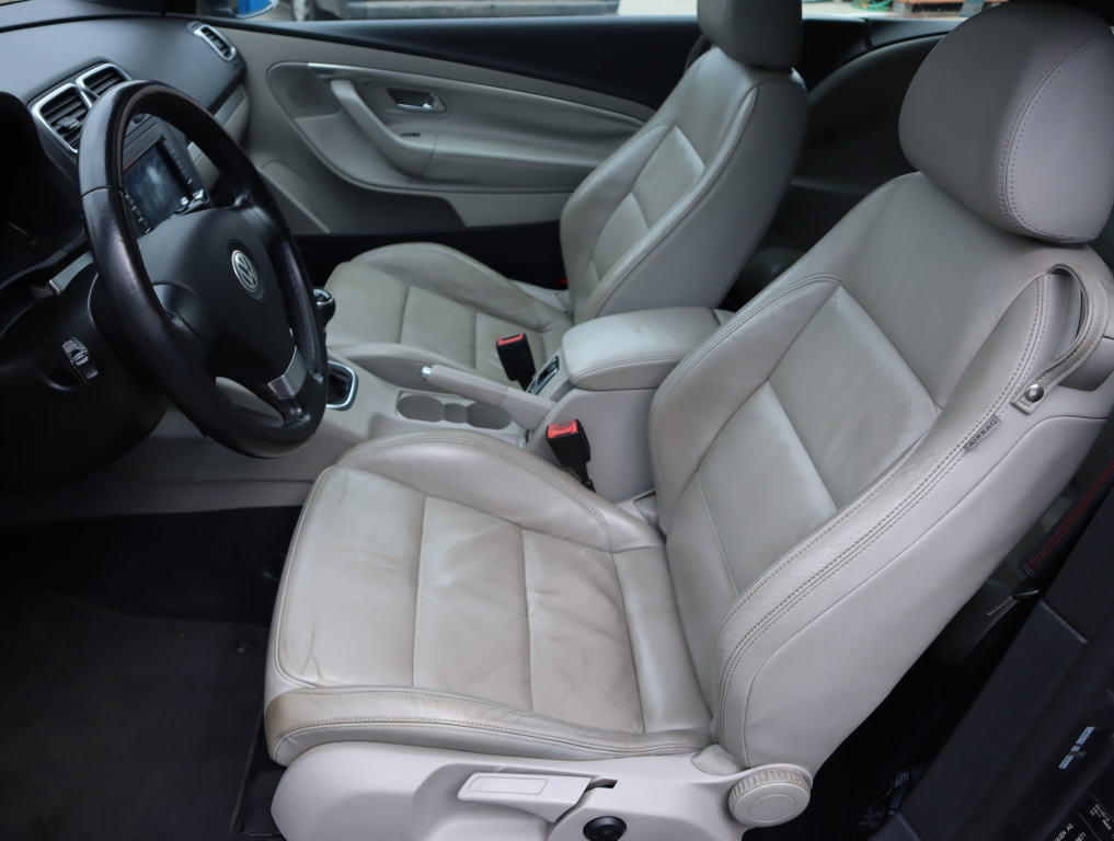 Volkswagen Eos