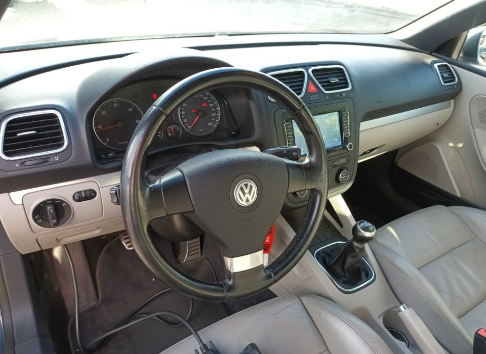 Volkswagen Eos