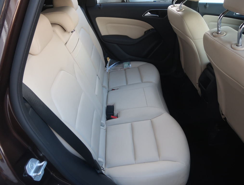Mercedes-Benz B
