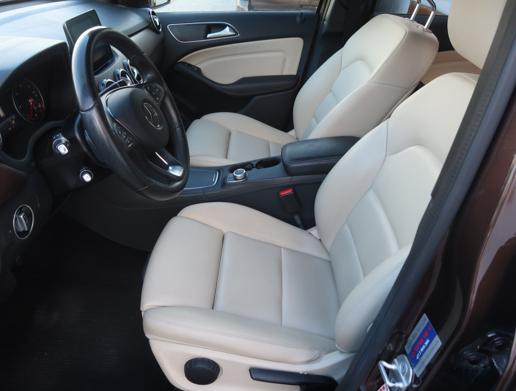 Mercedes-Benz B