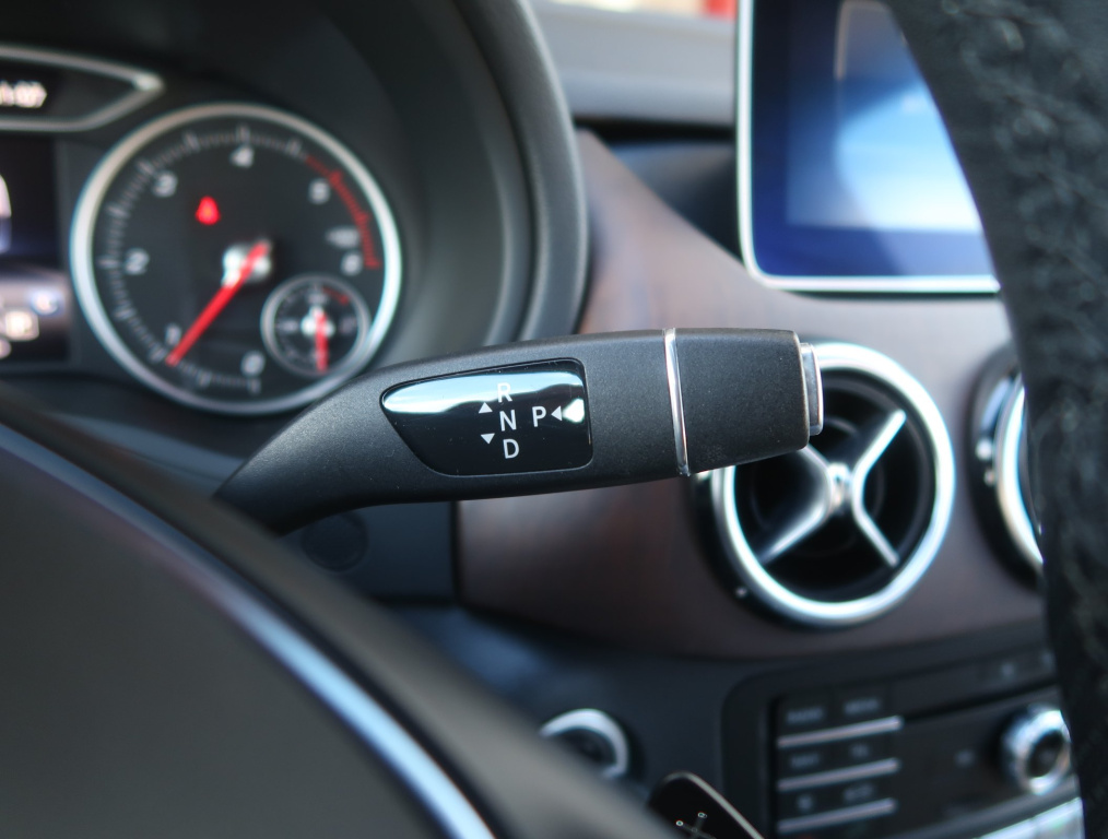Mercedes-Benz B