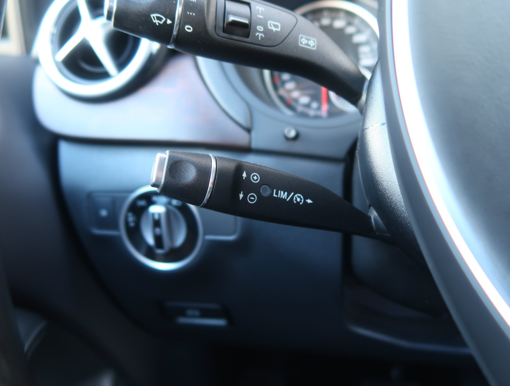 Mercedes-Benz B