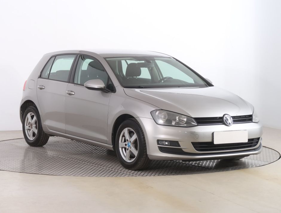 Volkswagen Golf - 2013