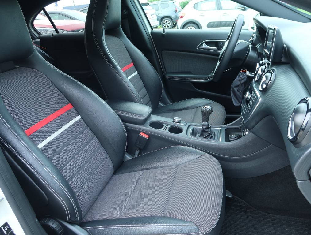 Mercedes-Benz A
