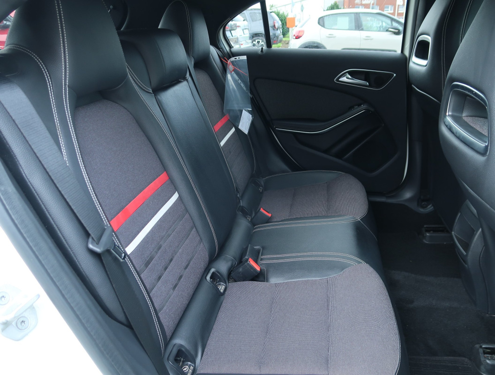 Mercedes-Benz A