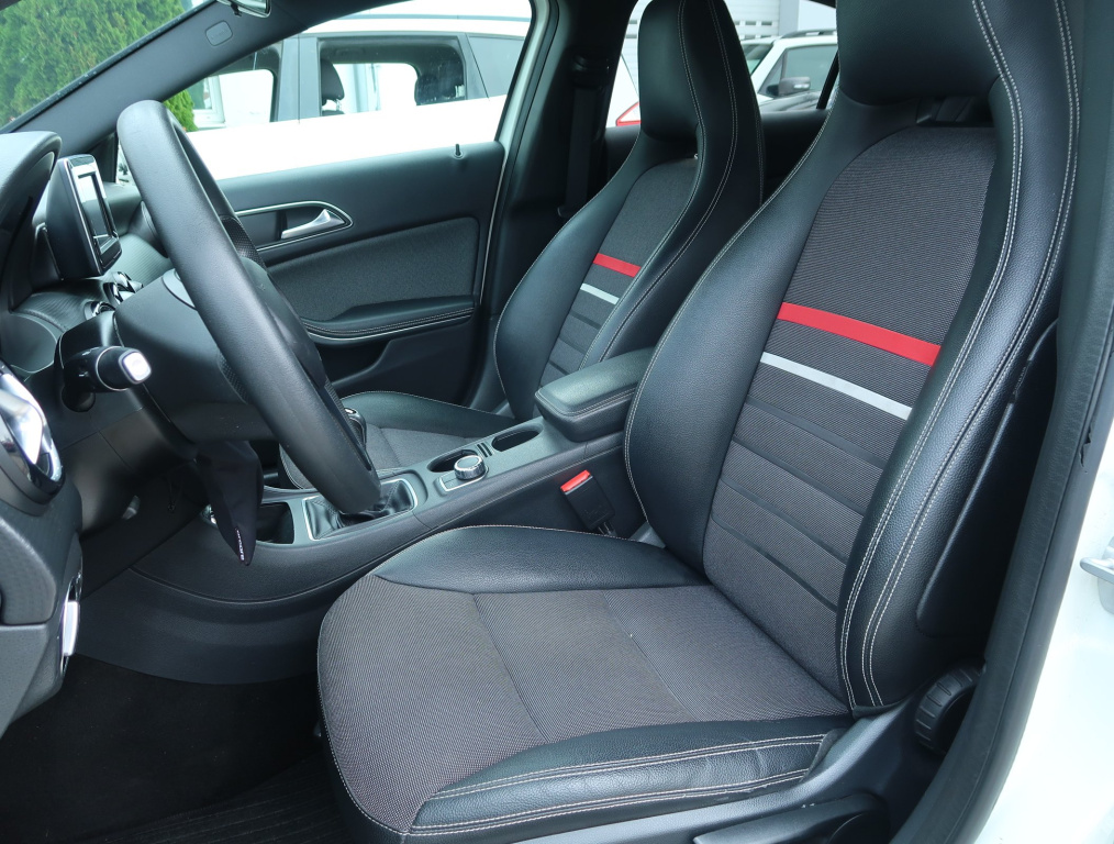 Mercedes-Benz A