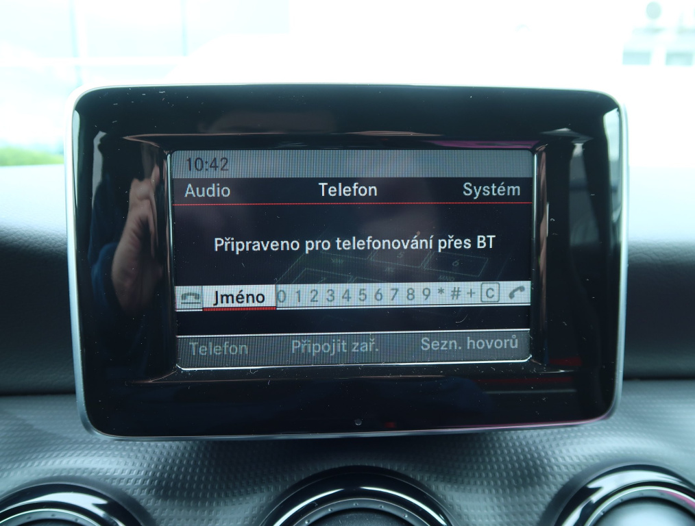 Mercedes-Benz A