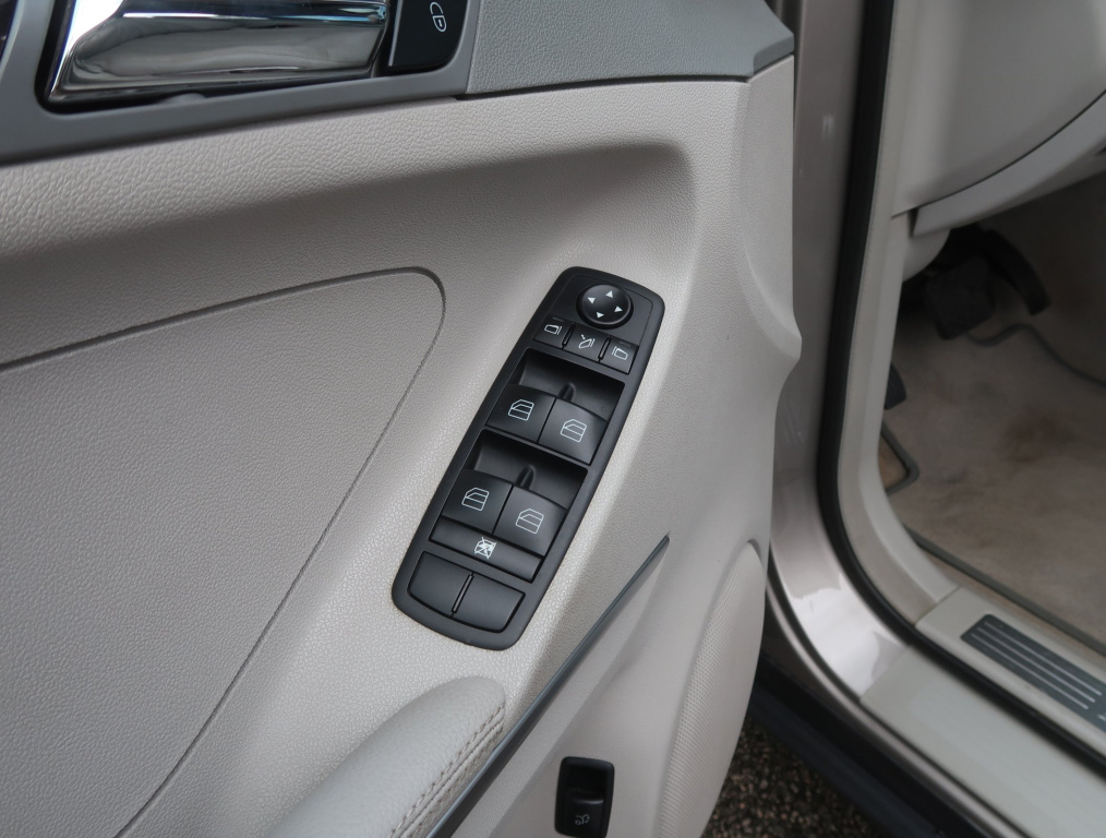 Mercedes-Benz ML