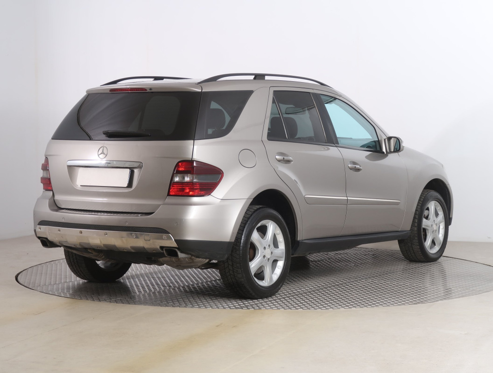 Mercedes-Benz ML
