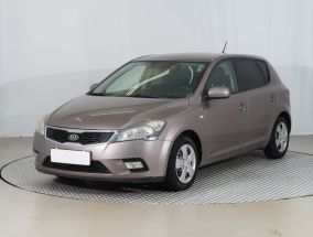 Kia Ceed - 2010