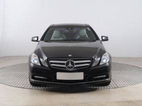 Mercedes-Benz E - 2011