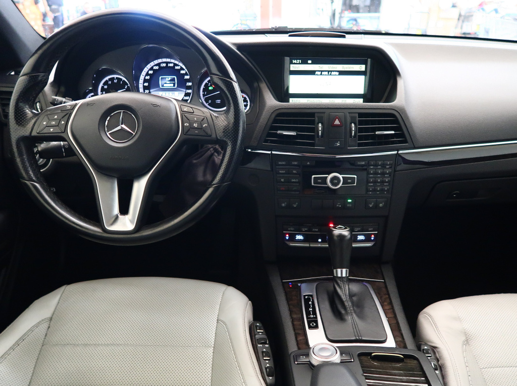 Mercedes-Benz E