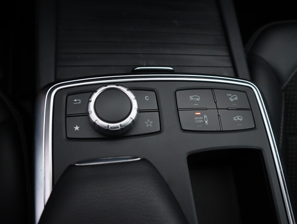 Mercedes-Benz ML