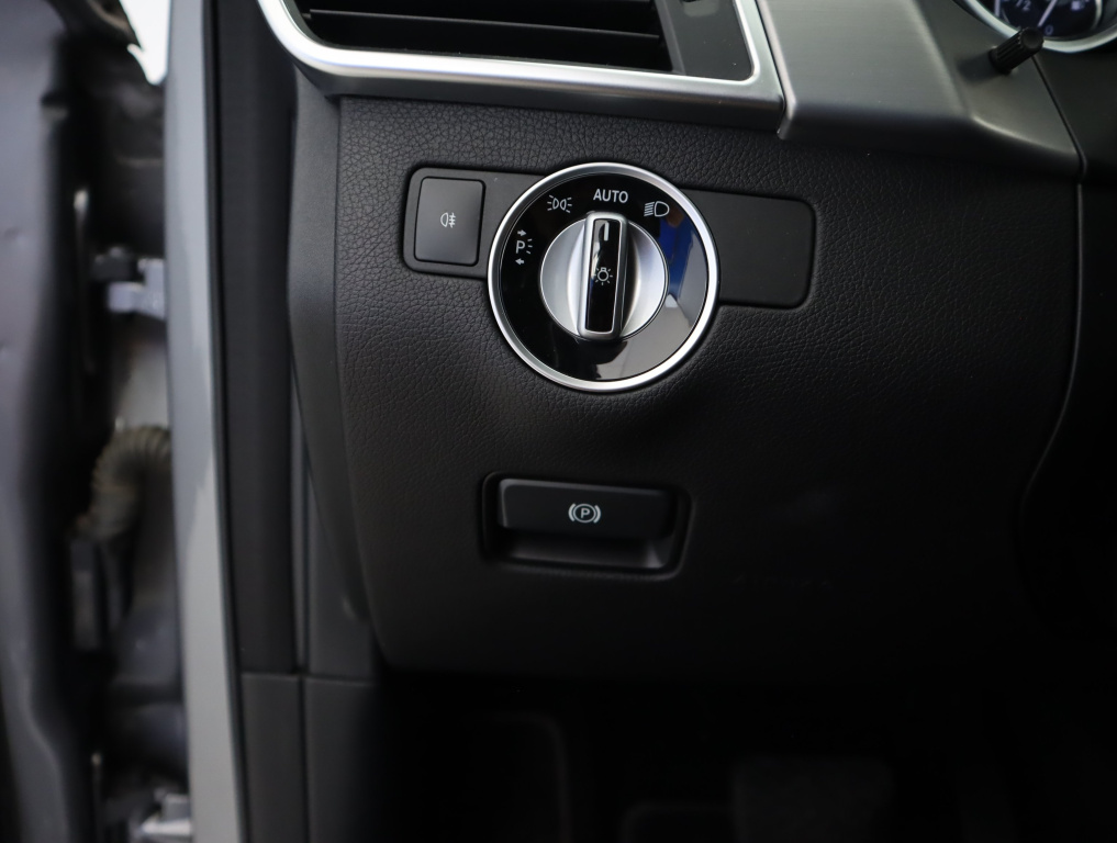 Mercedes-Benz ML