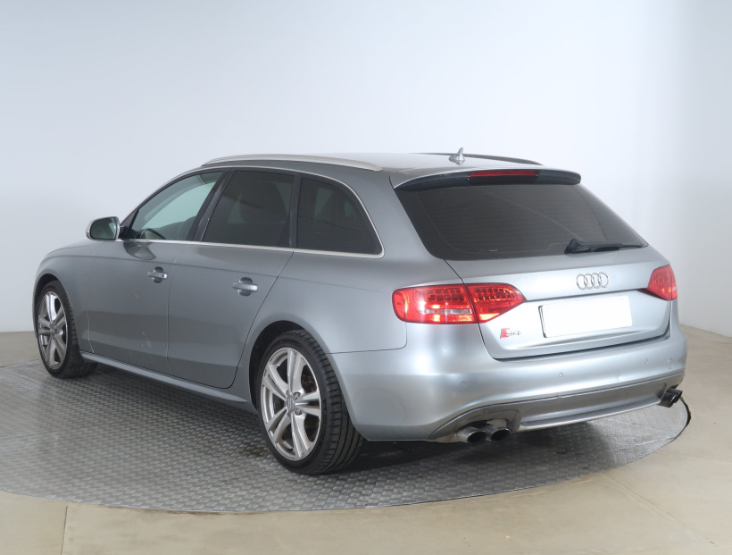 Audi S4, 2009