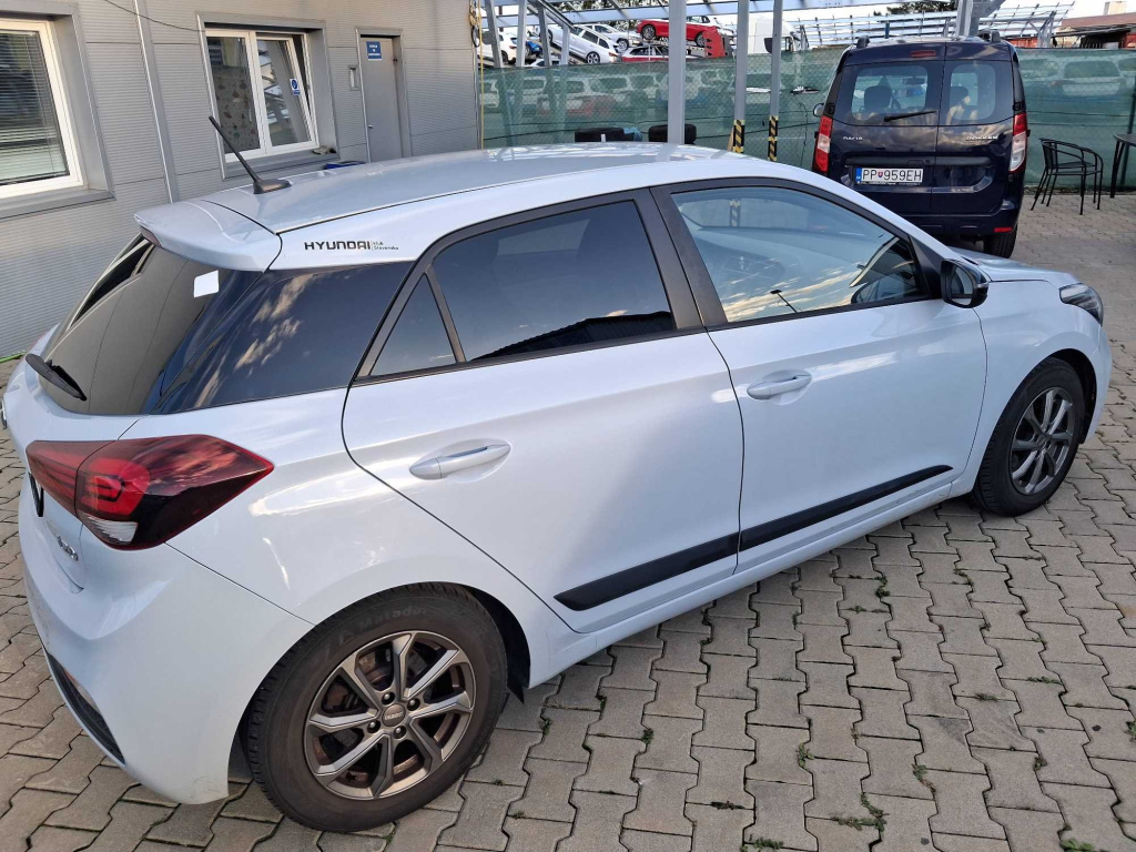 Hyundai i20