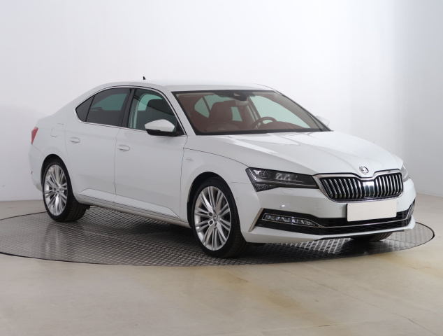 Škoda Superb 2021