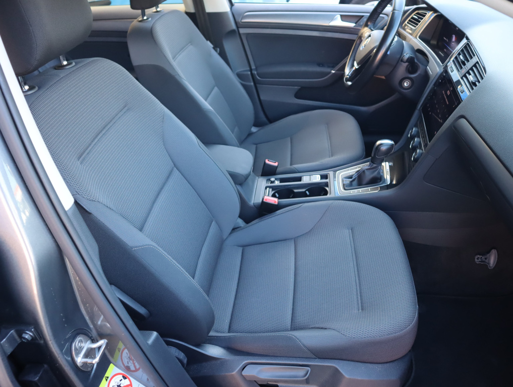 Volkswagen e-Golf