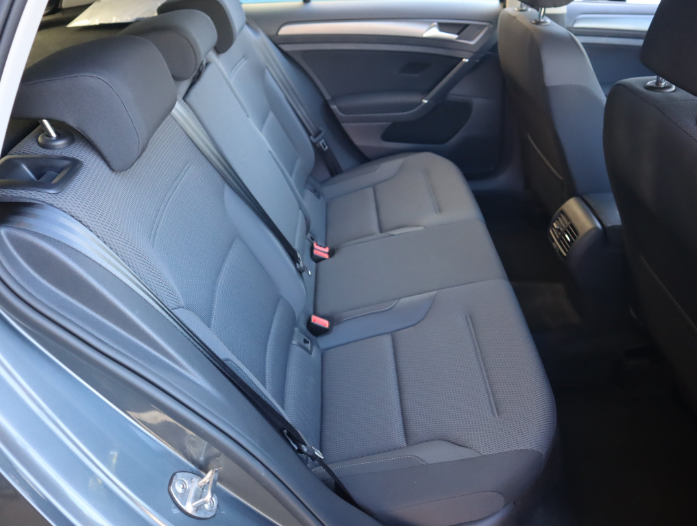 Volkswagen e-Golf