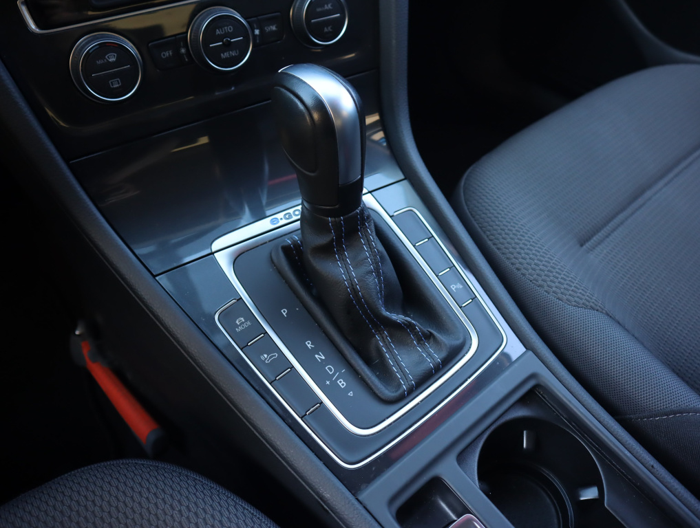 Volkswagen e-Golf