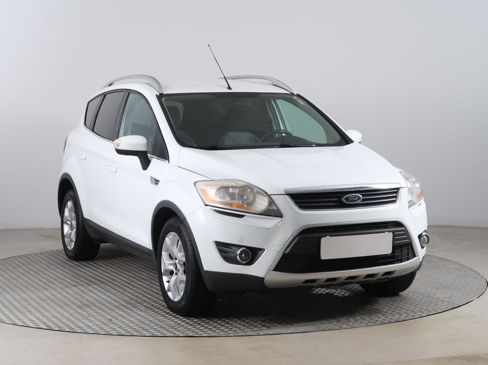 Ford Kuga - 2010