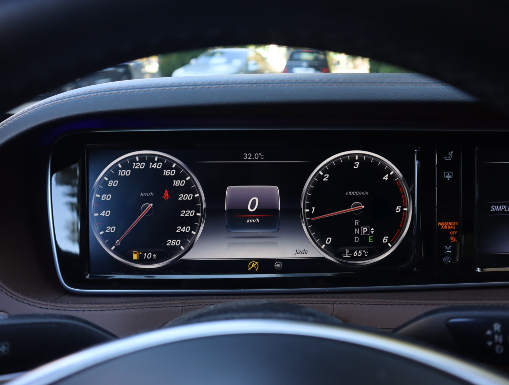 Mercedes-Benz S