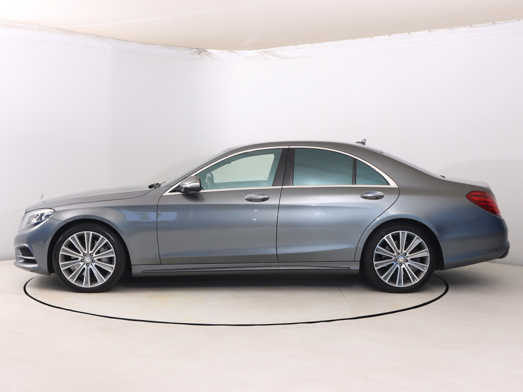 Mercedes-Benz S