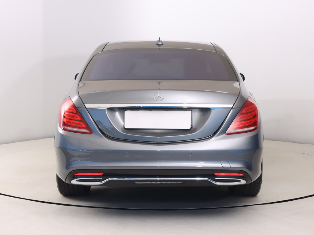 Mercedes-Benz S