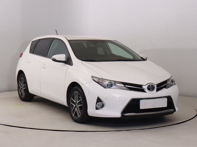 Toyota Auris 2014