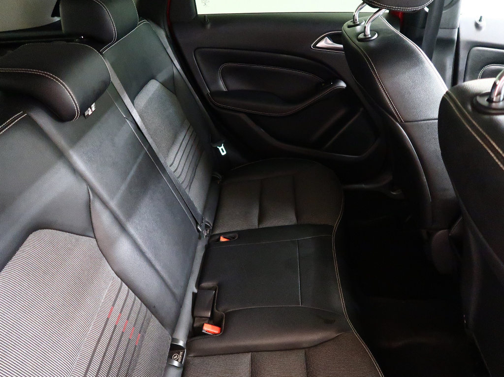 Mercedes-Benz B