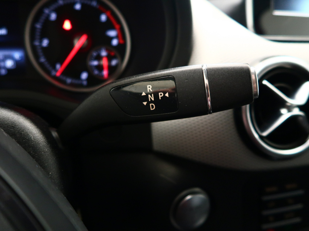 Mercedes-Benz B