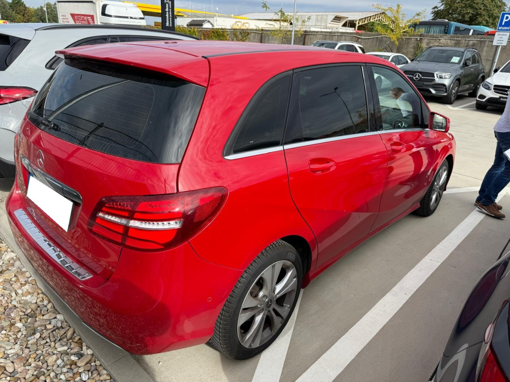 Mercedes-Benz B