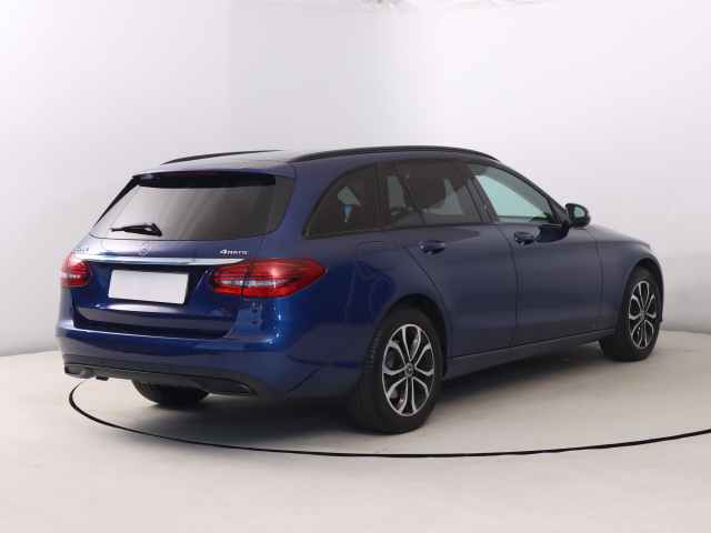 Mercedes-Benz C 200 4MATIC