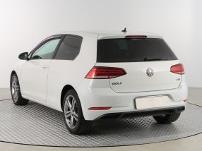 Volkswagen Golf - 2017